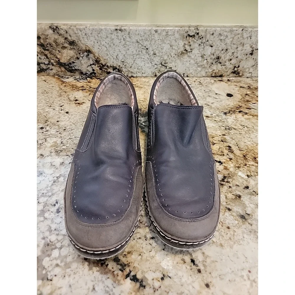 UGG Australia Men's Size 10.5 Leather Slip-On Loafers Dark Brown 1001148 Comfort